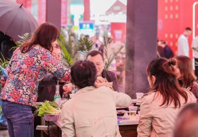 盤錦開火鍋加盟店，如何在起步時(shí)領(lǐng)先一步？