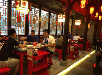 防城港開火鍋加盟店，需要對(duì)同行做哪些調(diào)查？