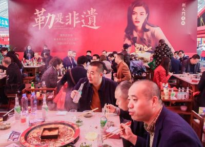 年輕化的火鍋店，可以裝成哪種風(fēng)格？