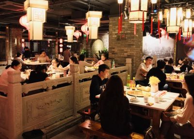 在洪崖洞吃朝天門火鍋是種什么體驗？