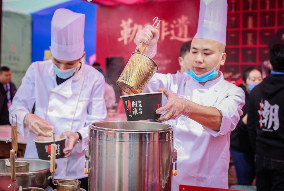 如何讓出色的服務(wù)為你的火鍋店加分？