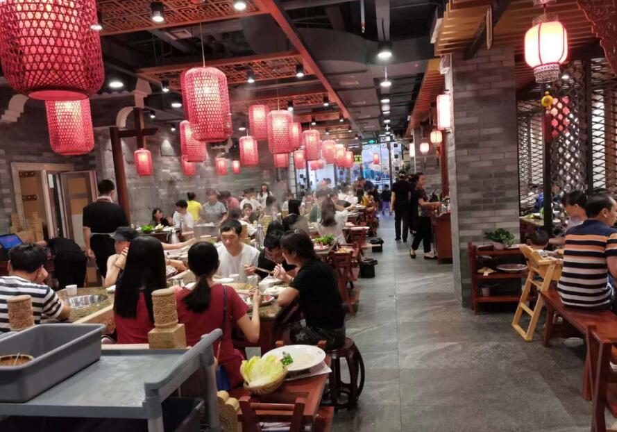 松滋開火鍋加盟店如何經(jīng)營(yíng)才火？