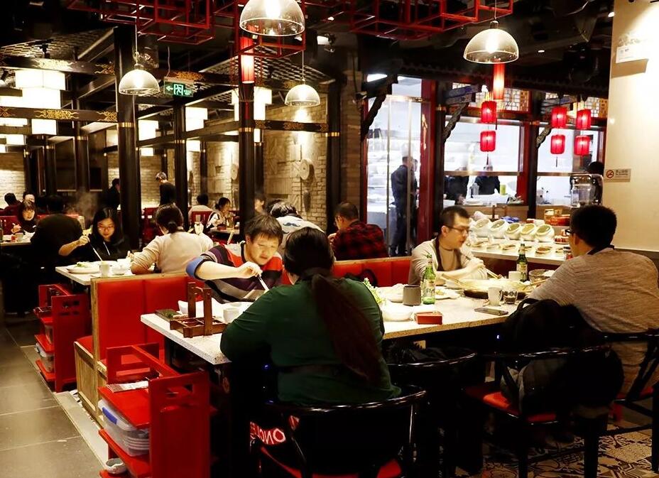 新開的重慶火鍋店沒人光顧？這樣擺盤人氣高漲！