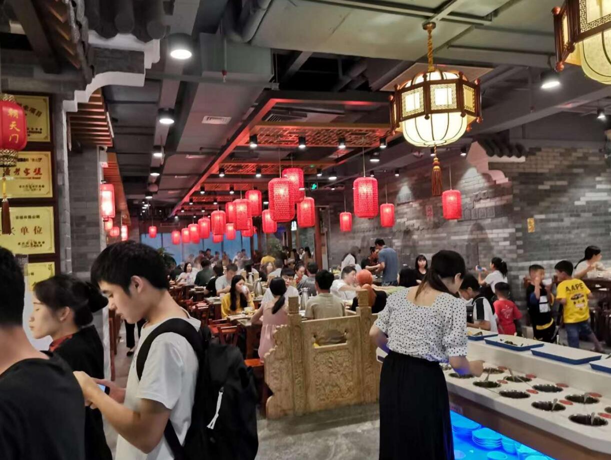 臨汾開火鍋加盟店，遇到同行搶生意怎么辦？