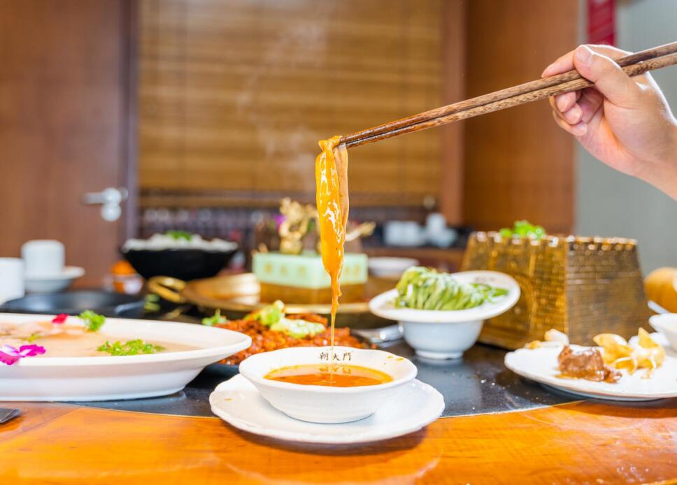 永濟(jì)開(kāi)火鍋加盟店，需購(gòu)買(mǎi)哪些設(shè)備？