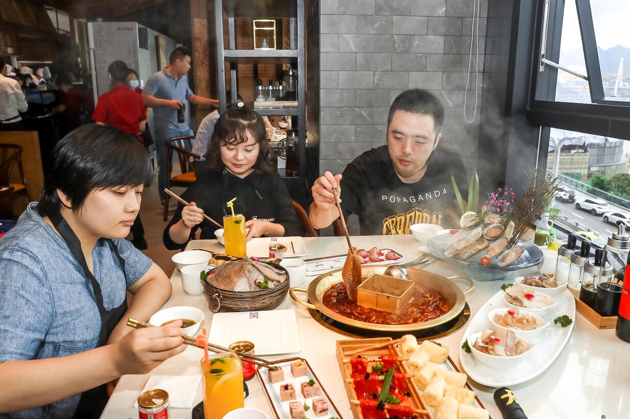 火鍋店明明生意很好，為什么利潤卻很低？