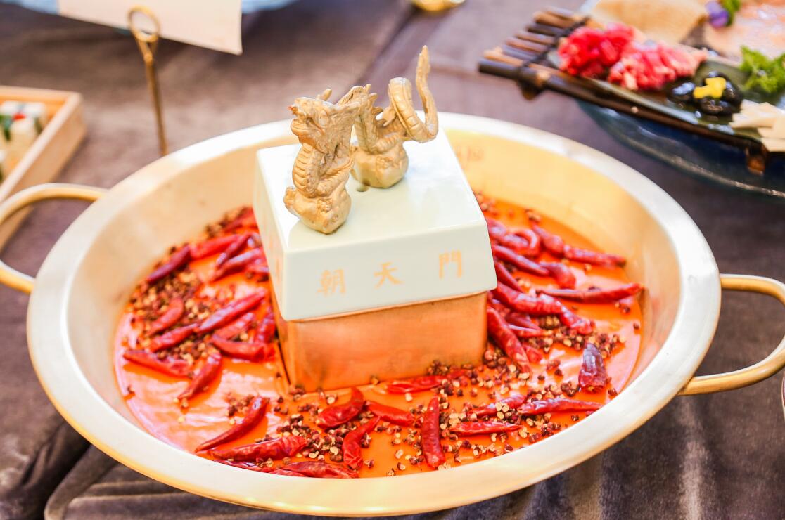 穆棱開火鍋加盟店，如何服務(wù)好顧客？