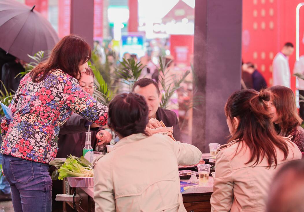 盤錦開火鍋加盟店，如何在起步時(shí)領(lǐng)先一步？