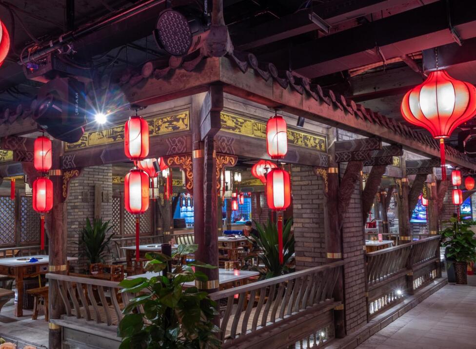 火鍋加盟店有哪些服務(wù)禮儀？一起學(xué)起來(lái)！