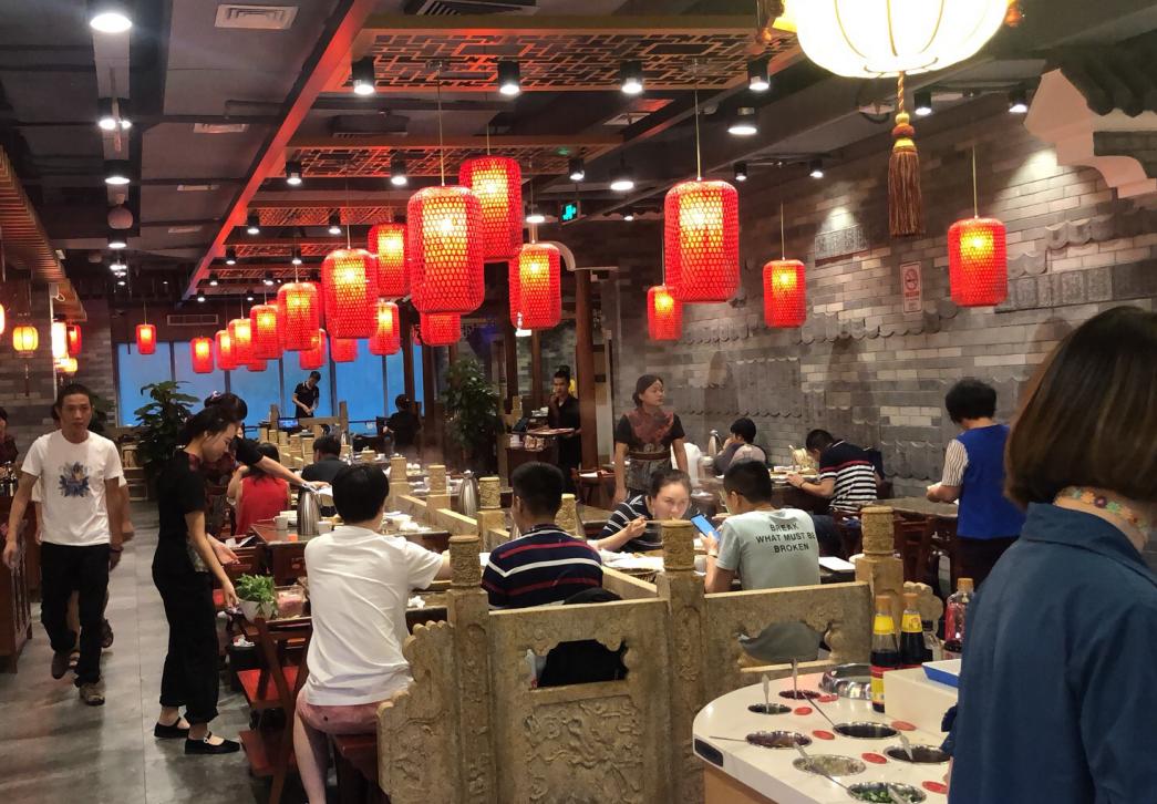 疫情期間門店生意冷清？看看這家火鍋店是怎么做的！