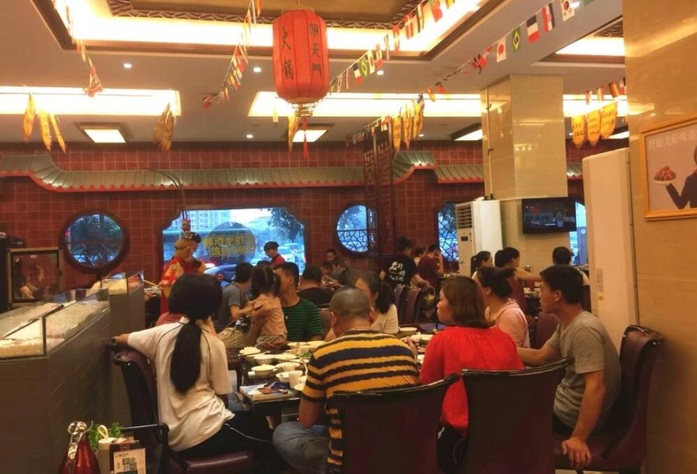 這里是網(wǎng)紅重慶，一座遍地都是火鍋的城市！