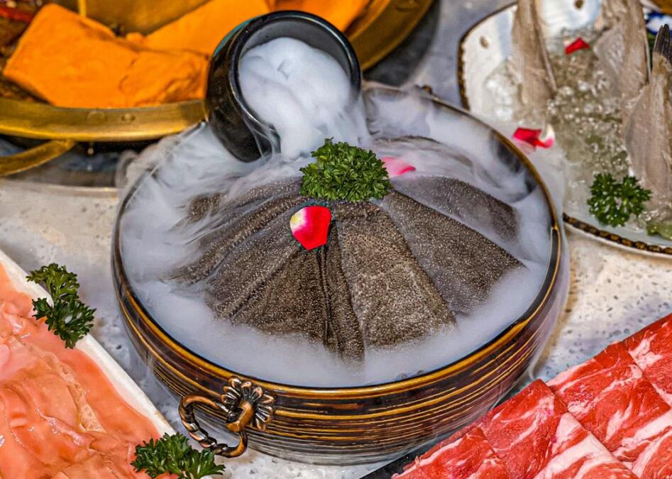 重慶人吃火鍋對(duì)毛肚有多情有獨(dú)鐘？