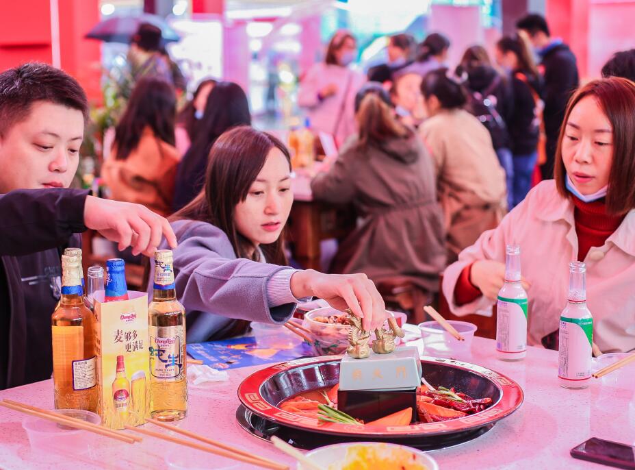 2022年想開一家小火鍋店有發(fā)展前途么？