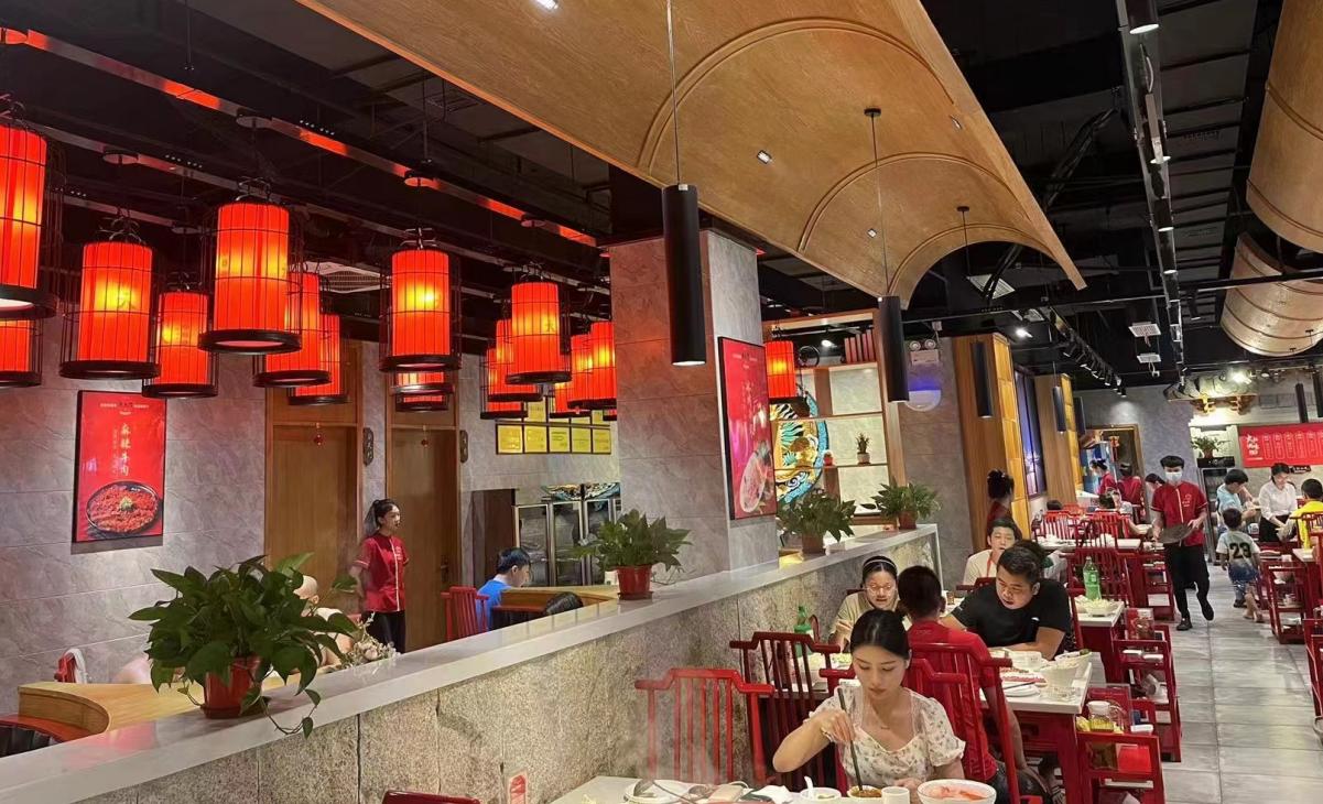 傳統(tǒng)火鍋店和市井火鍋店的區(qū)別在哪里？