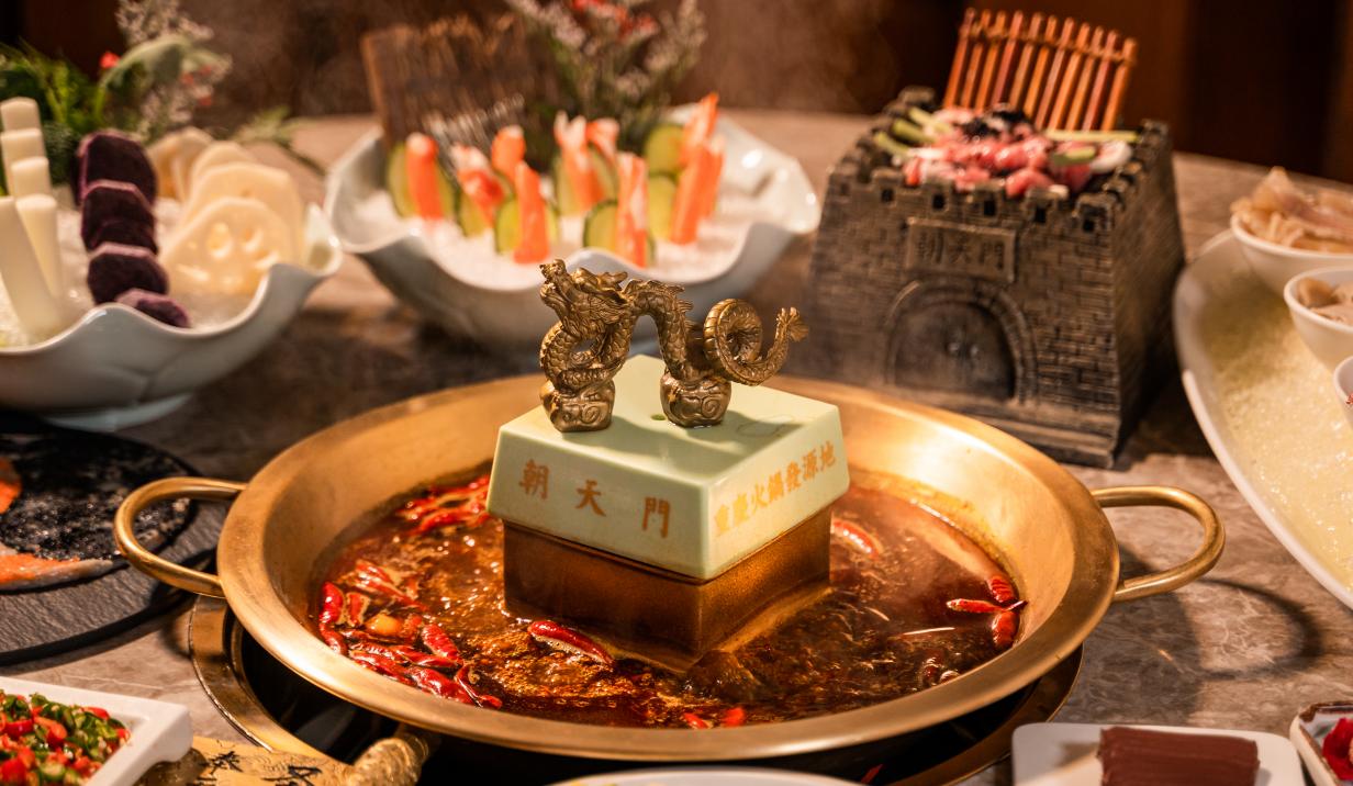 既是火鍋菜品，又是小吃，鹵雞爪為什么這么受歡迎？