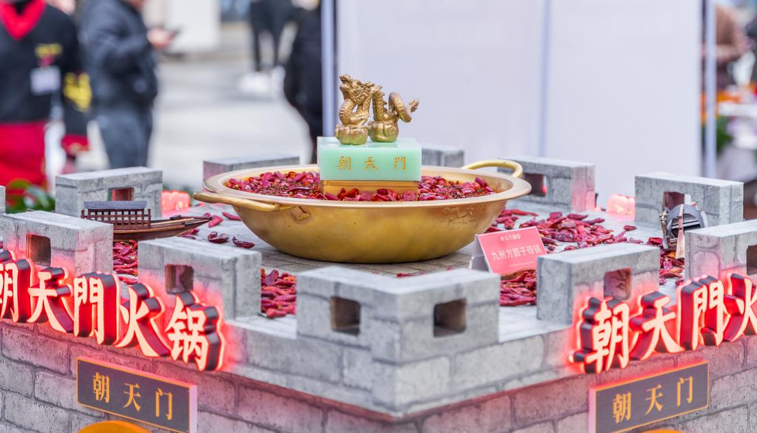 火鍋OR麻辣燙，哪樣更受歡迎？