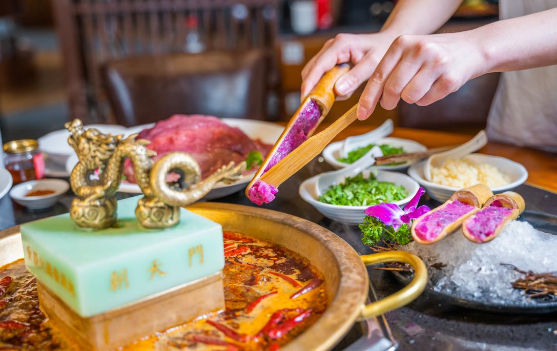重慶火鍋，經(jīng)典菜品，加盟店必備！