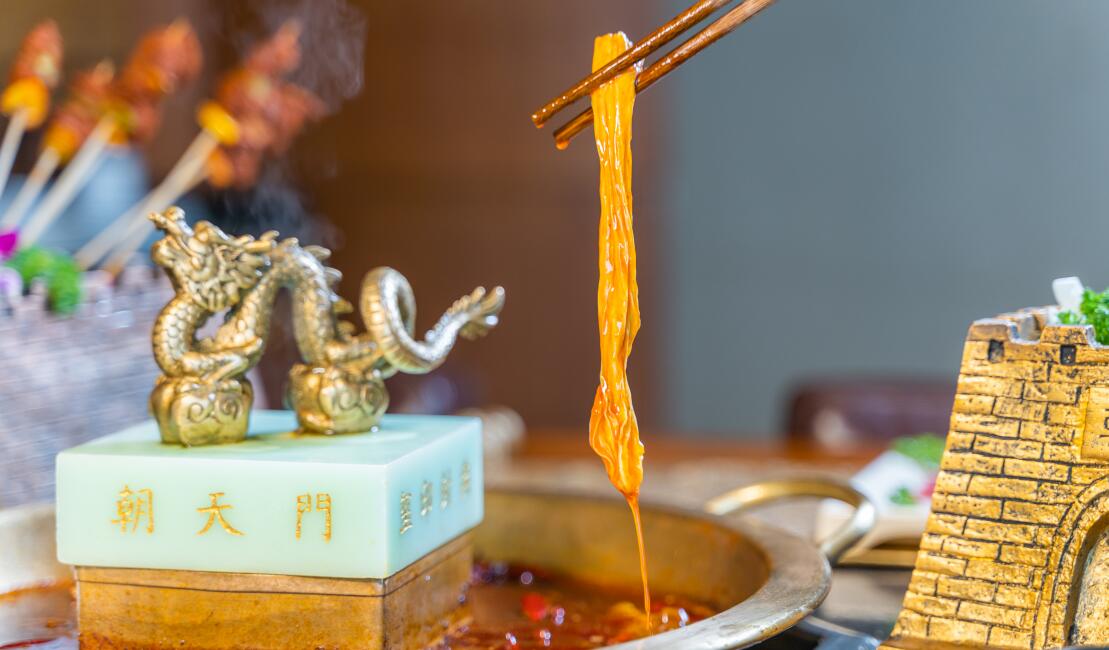 火鍋店餐具怎么選？三個(gè)方面，選出高性價(jià)比特色餐具！
