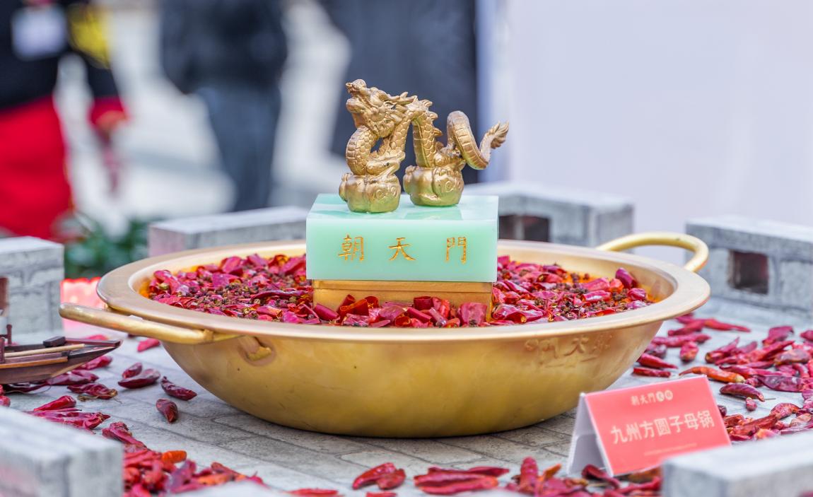 開一家火鍋店，加盟與自創(chuàng)，誰更適合？