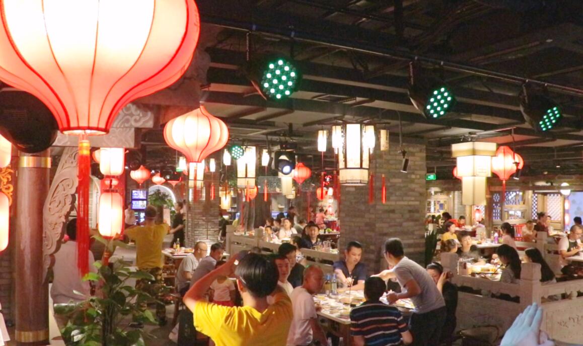 重慶火鍋加盟店，秋冬推薦菜品，生意全靠它！